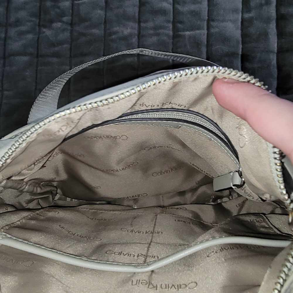 Calvin Klein Light Beige Crossbody Bag - Picture 3 of 8